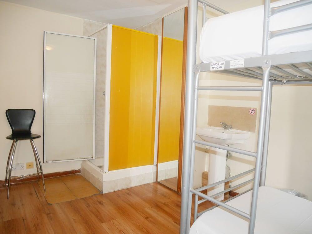 Kensal Green Backpackers Лондон Екстер'єр фото