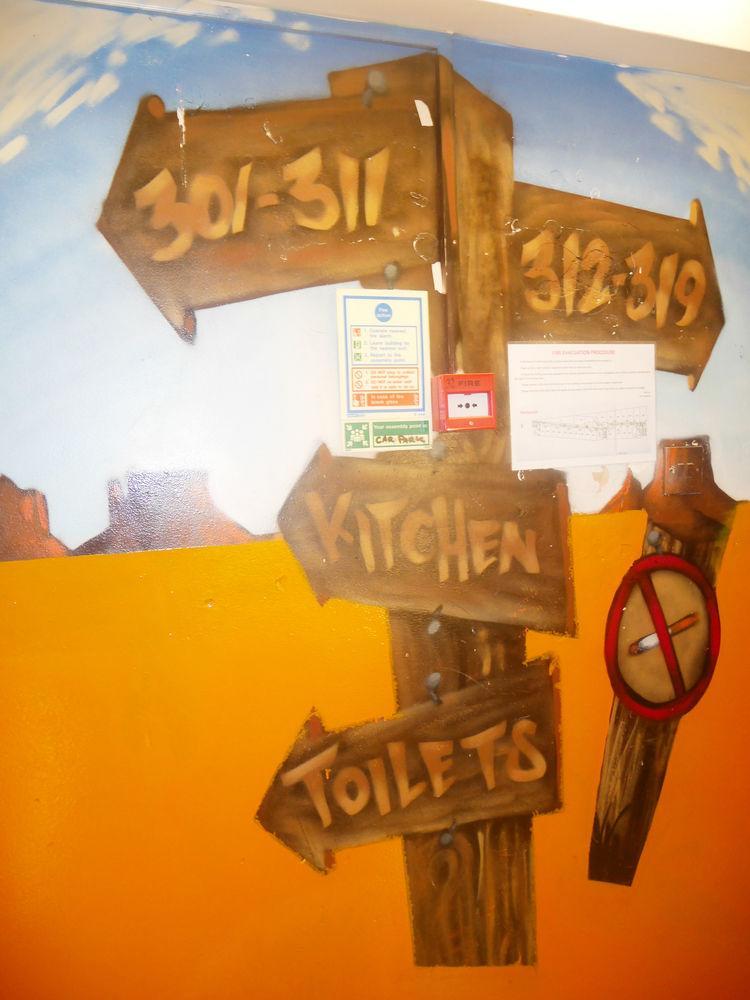 Kensal Green Backpackers Лондон Екстер'єр фото